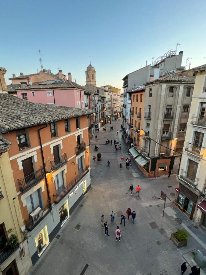 韦斯卡Loft Acogedor Con Terraza Y Parking En El Centro公寓 外观 照片